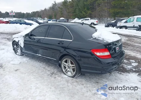 2011 Mercedes-Benz C 350 Sport z USA, uszkodzony, nr VIN WDDGF5GB2BR136023